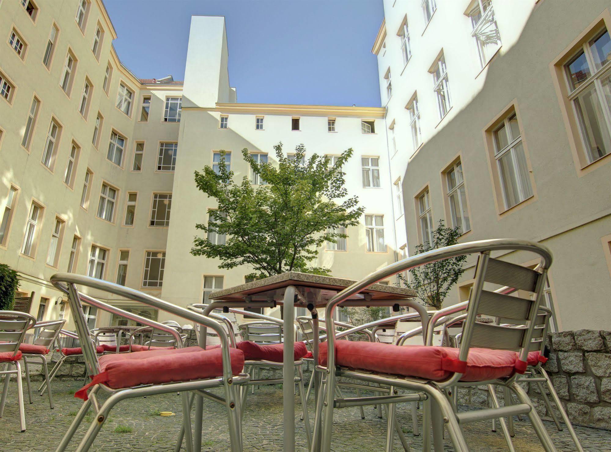 Novum Hotel Gates Berlin Charlottenburg Exterior foto